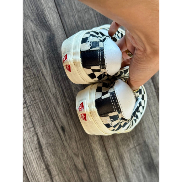 Vans Acer Ni Women’s Size 6.5 (fits more like 6) Retail $90 Reselling for More - Picture 3 of 9